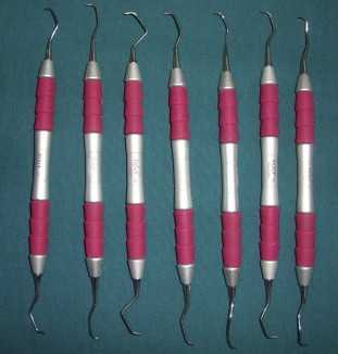 Scalers for subgingival scaling of calcium buildup