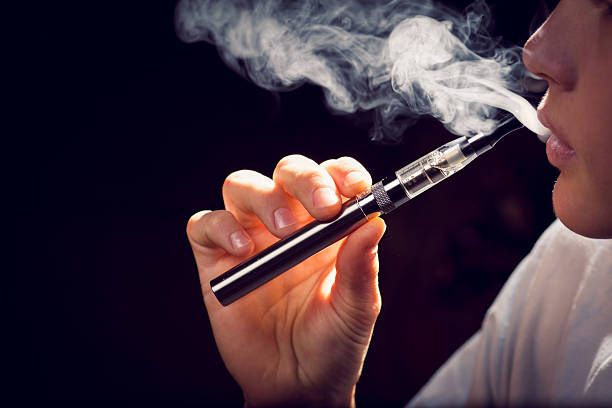 How Can a Dentist Tell If You Vape?